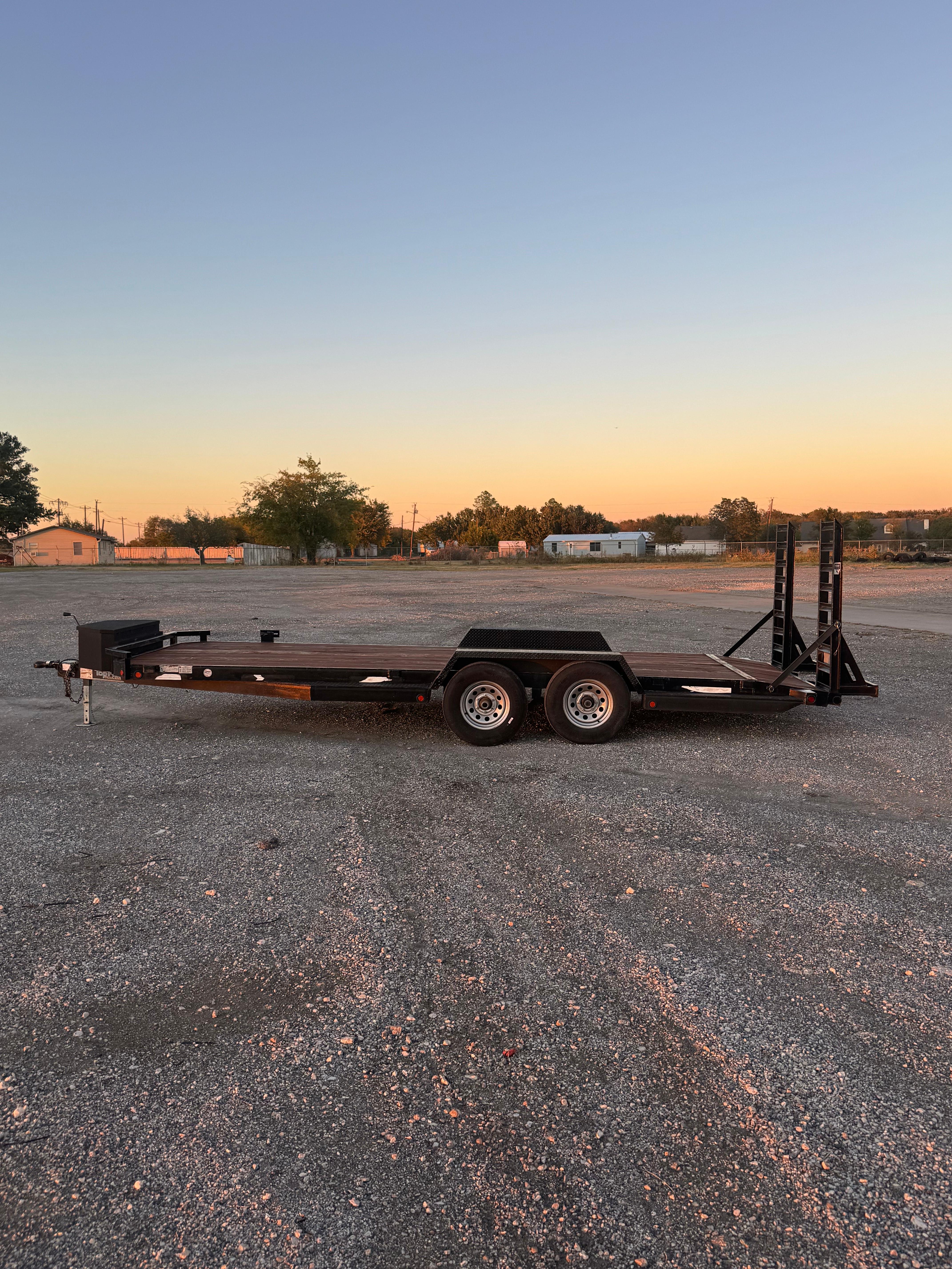 7x20 flatbed car hauler trailer available for rent in Royse City TX